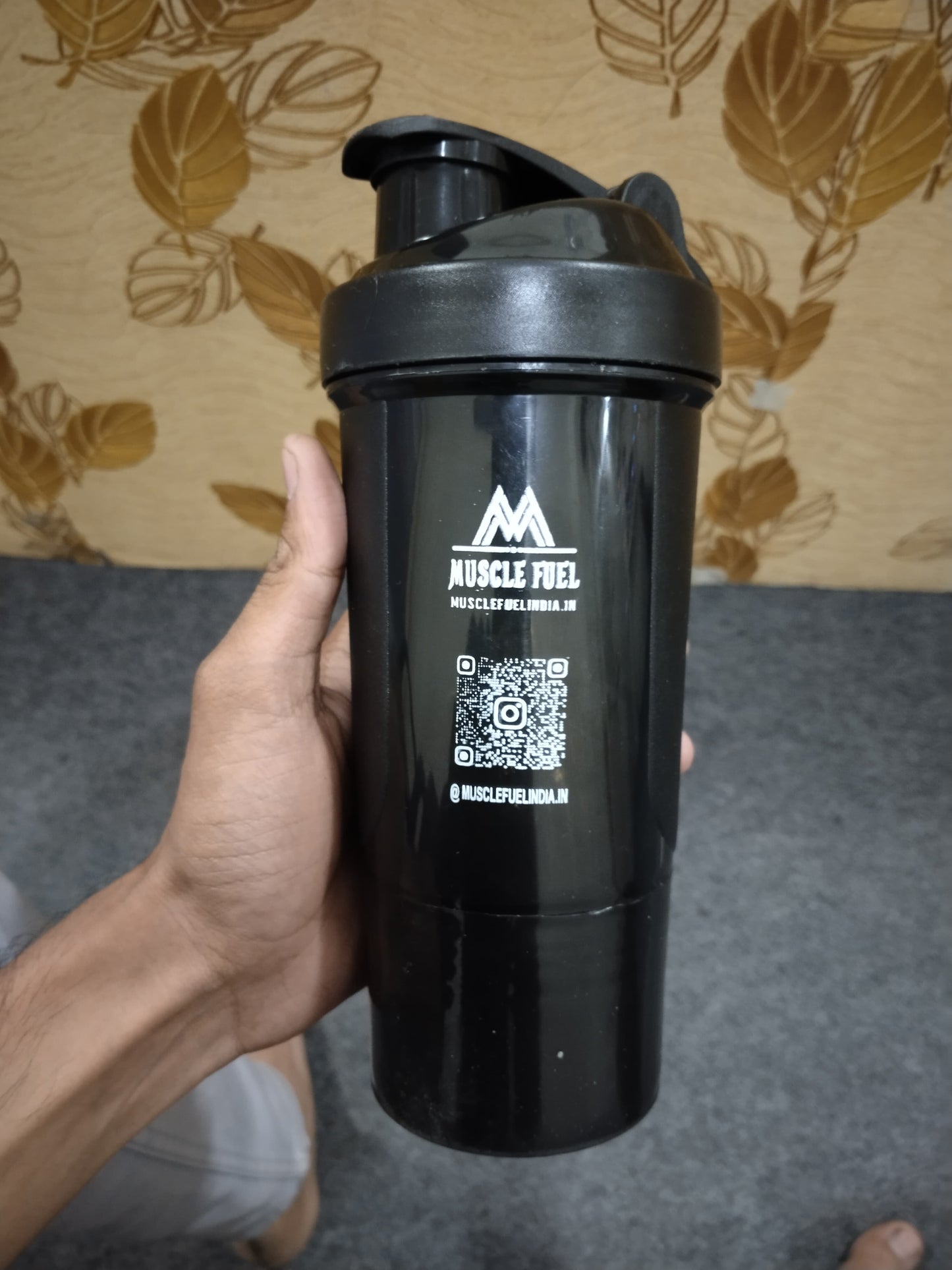 Musclefuel Shaker with Compartment